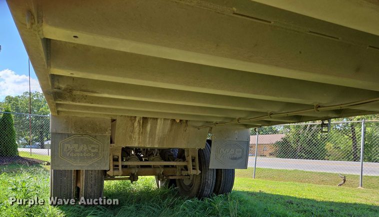 image for item DY0421 2016 Mac refuse trailer