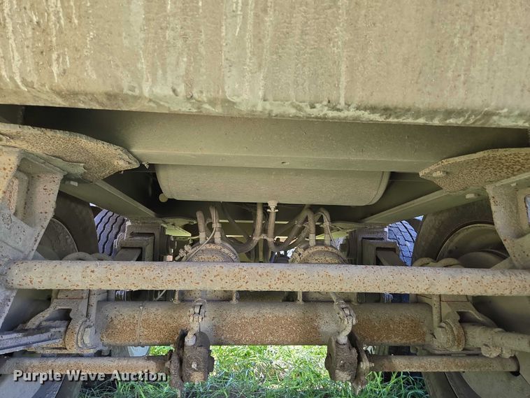 image for item DY0421 2016 Mac refuse trailer