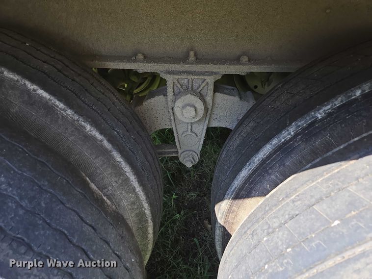 image for item DY0421 2016 Mac refuse trailer