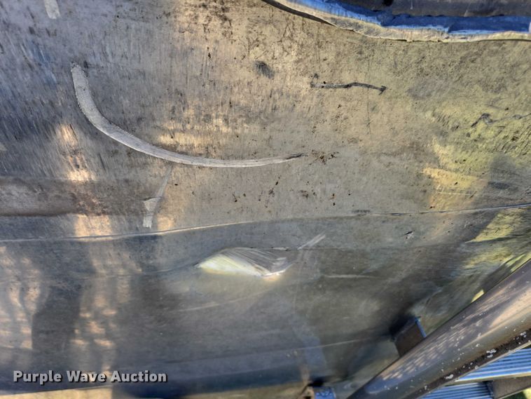 image for item DY0421 2016 Mac refuse trailer