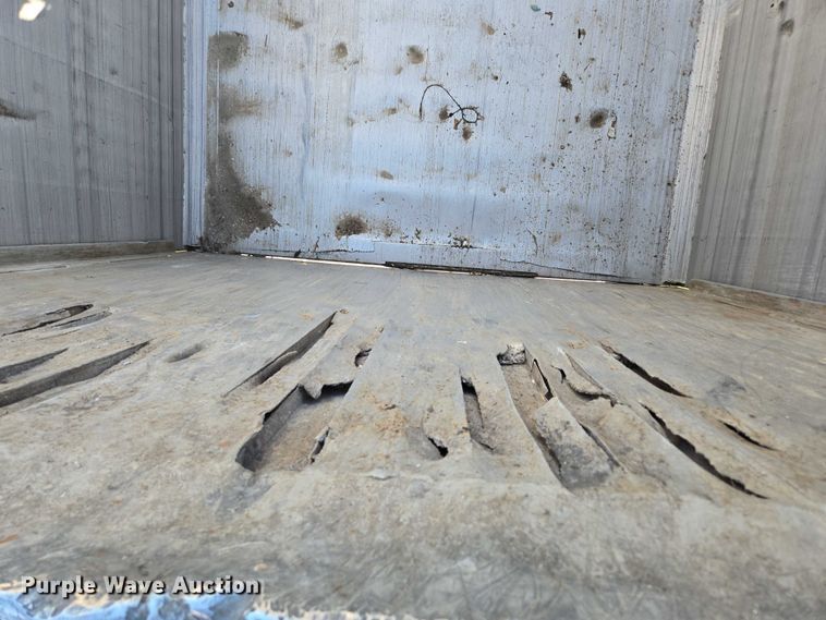 image for item DY0421 2016 Mac refuse trailer