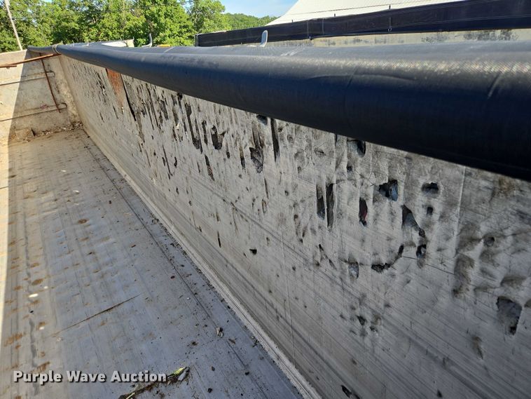 image for item DY0421 2016 Mac refuse trailer