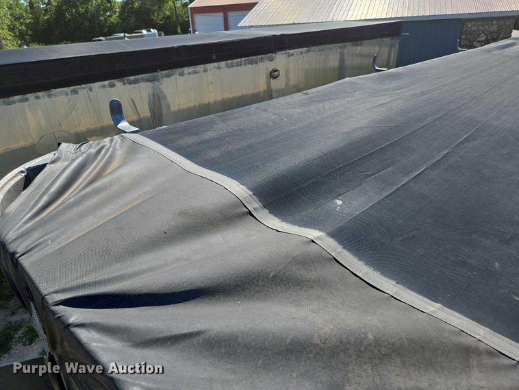 image for item DY0421 2016 Mac refuse trailer