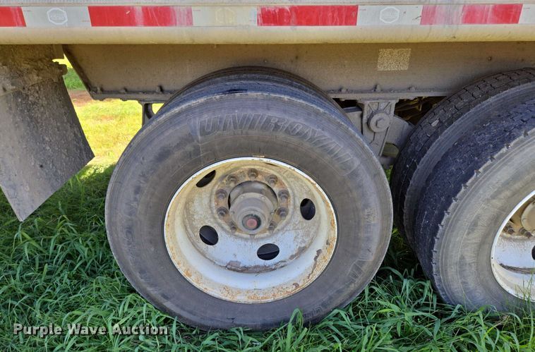 image for item DY0421 2016 Mac refuse trailer