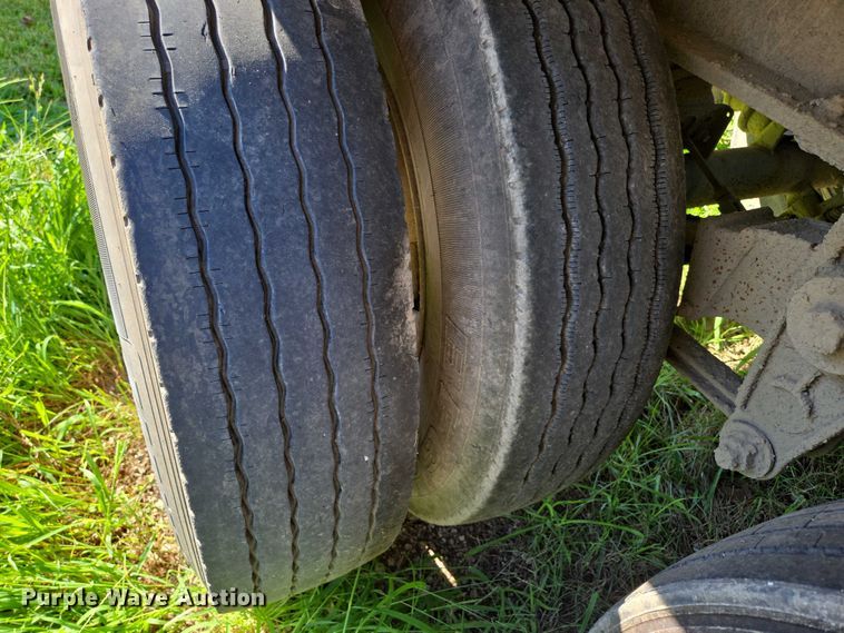 image for item DY0421 2016 Mac refuse trailer