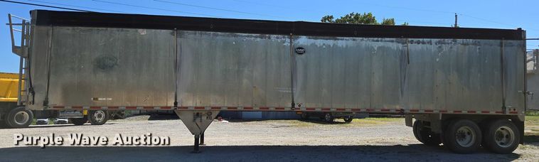 image for item DY0422 2016 Mac refuse trailer