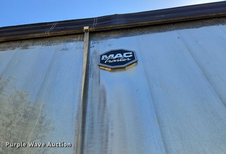 image for item DY0422 2016 Mac refuse trailer