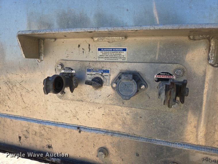 image for item DY0422 2016 Mac refuse trailer