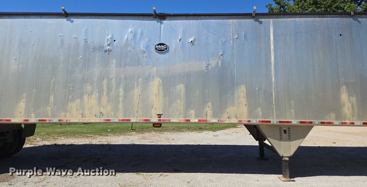image for item DY0422 2016 Mac refuse trailer