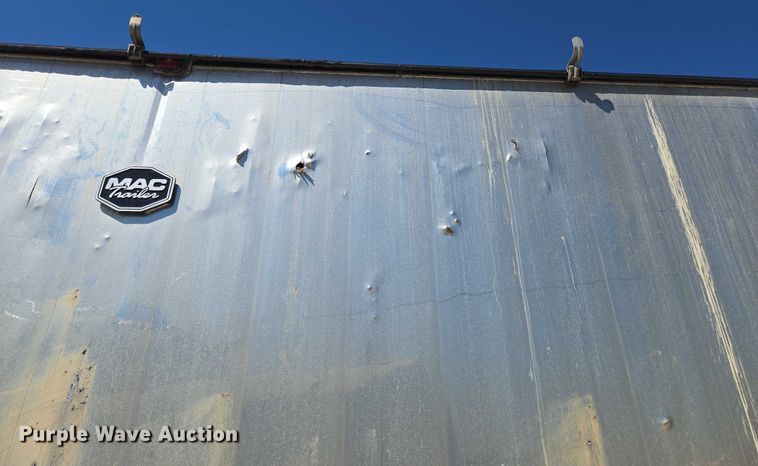 image for item DY0422 2016 Mac refuse trailer