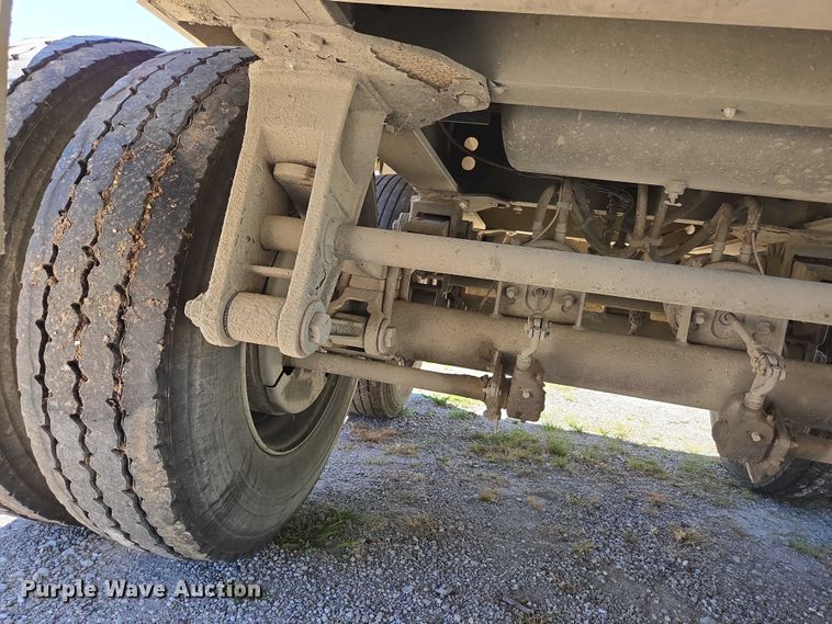 image for item DY0422 2016 Mac refuse trailer