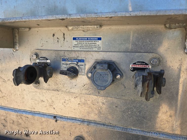 image for item DY0422 2016 Mac refuse trailer