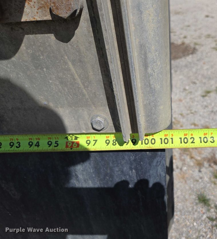 image for item DY0422 2016 Mac refuse trailer