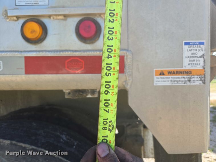 image for item DY0422 2016 Mac refuse trailer