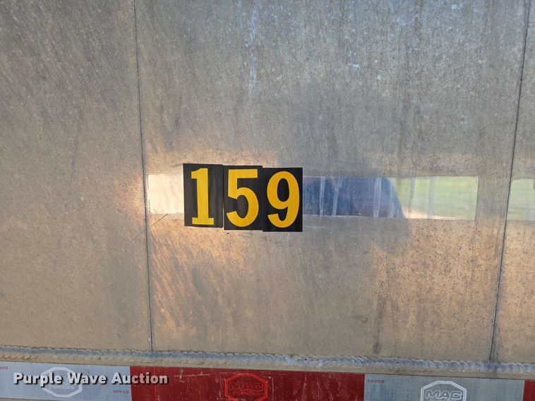 image for item DY0422 2016 Mac refuse trailer