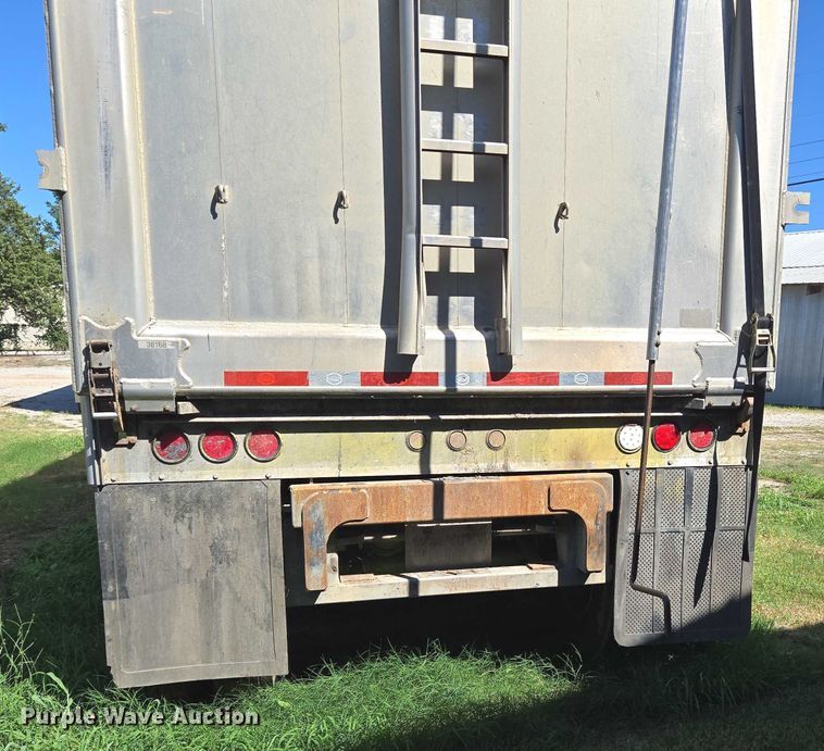 image for item DY0423 2017 Mac refuse trailer