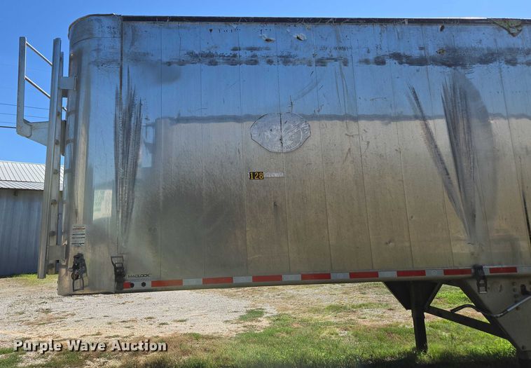 image for item DY0423 2017 Mac refuse trailer