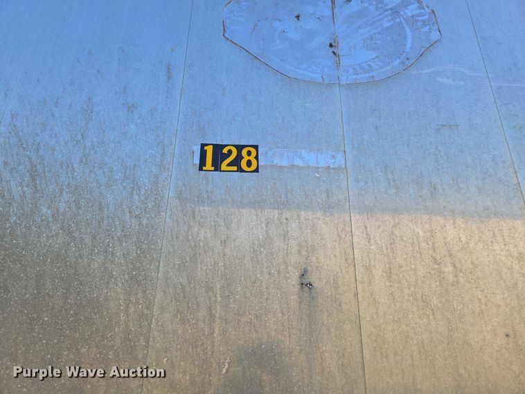 image for item DY0423 2017 Mac refuse trailer