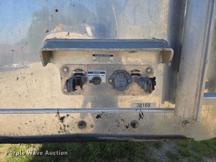 image for item DY0423 2017 Mac refuse trailer