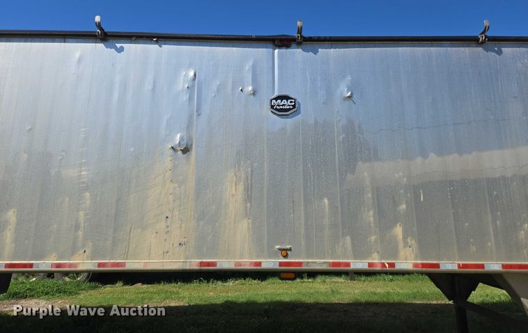 image for item DY0423 2017 Mac refuse trailer