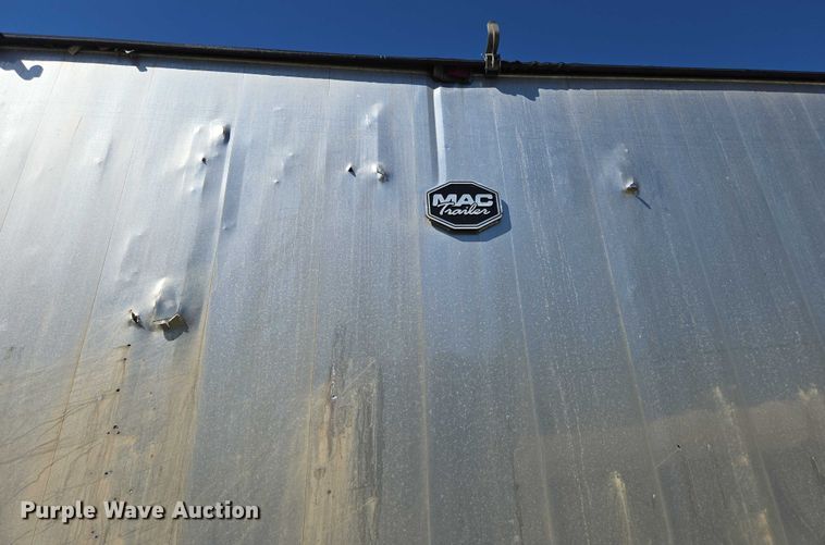 image for item DY0423 2017 Mac refuse trailer