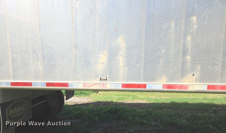 image for item DY0423 2017 Mac refuse trailer