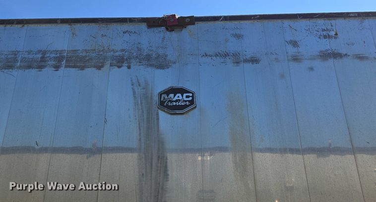 image for item DY0423 2017 Mac refuse trailer