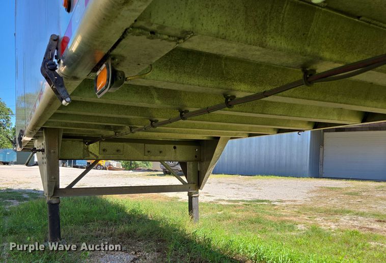 image for item DY0423 2017 Mac refuse trailer