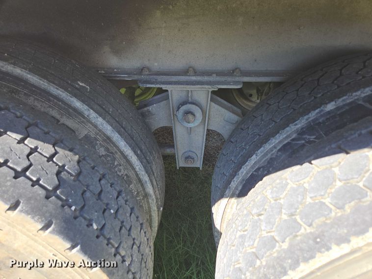 image for item DY0423 2017 Mac refuse trailer