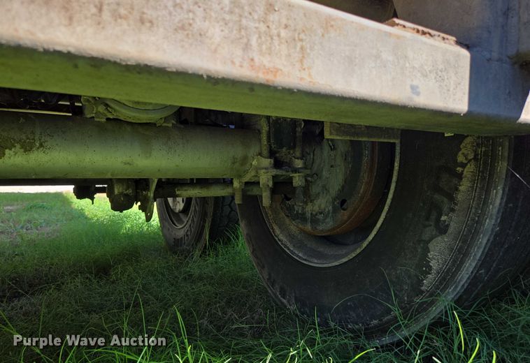 image for item DY0423 2017 Mac refuse trailer