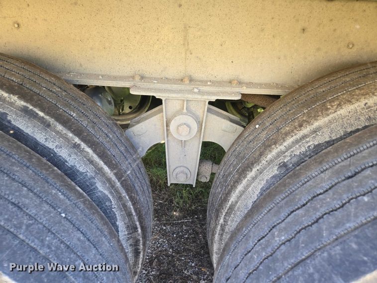 image for item DY0423 2017 Mac refuse trailer