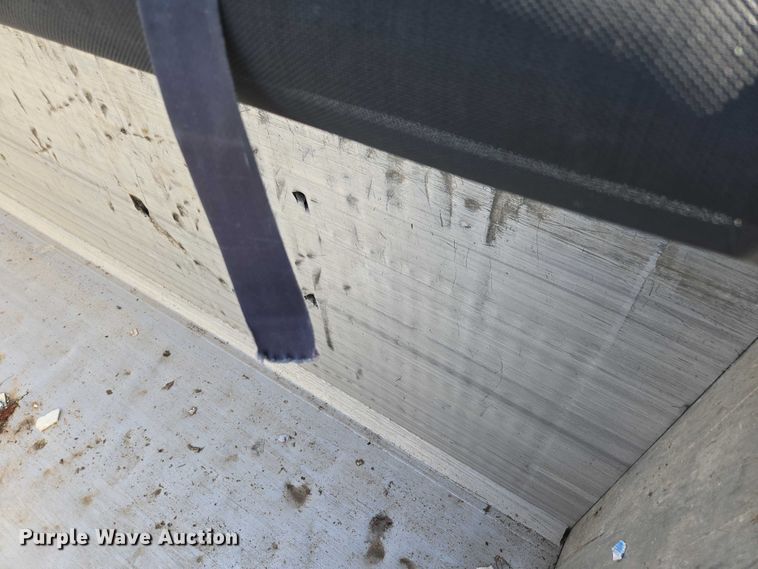 image for item DY0423 2017 Mac refuse trailer