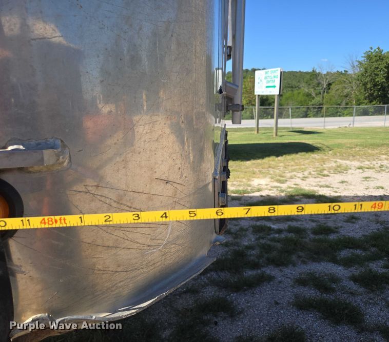 image for item DY0423 2017 Mac refuse trailer