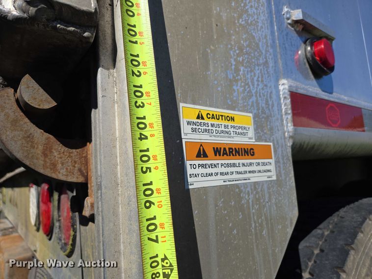 image for item DY0423 2017 Mac refuse trailer