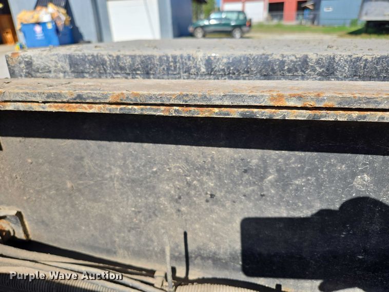 image for item DY0424 2007 Sterling L-Line dump truck