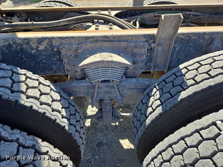 image for item DY0424 2007 Sterling L-Line dump truck