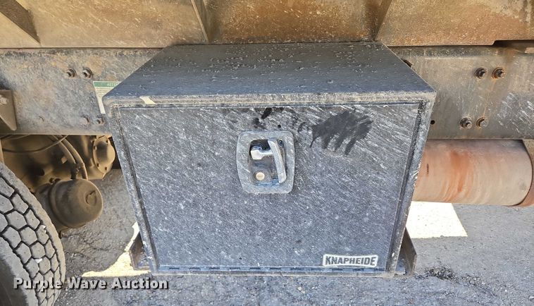 image for item DY0424 2007 Sterling L-Line dump truck