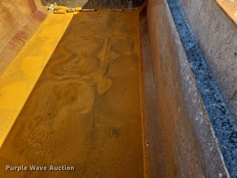 image for item DY0424 2007 Sterling L-Line dump truck