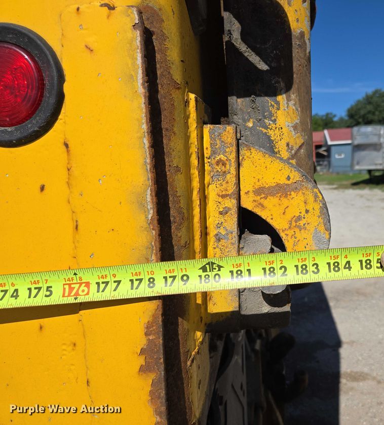 image for item DY0424 2007 Sterling L-Line dump truck