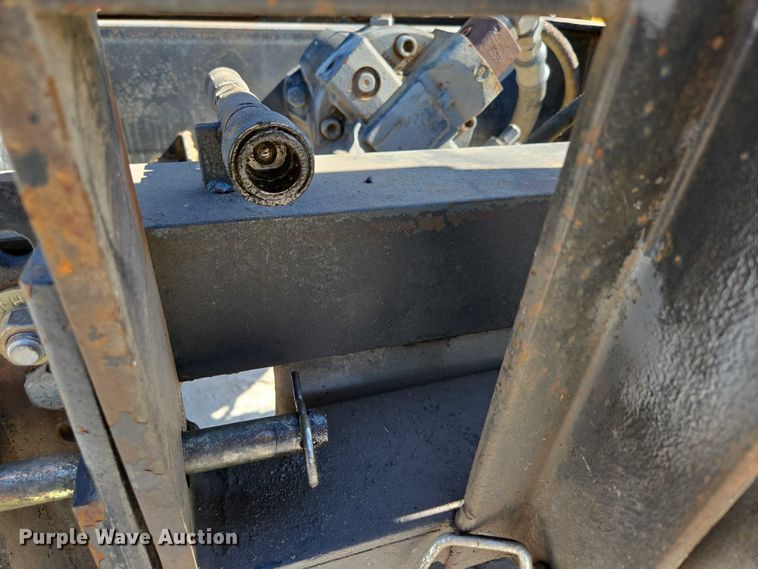 image for item DY0424 2007 Sterling L-Line dump truck