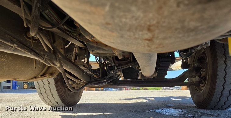 image for item DY0424 2007 Sterling L-Line dump truck