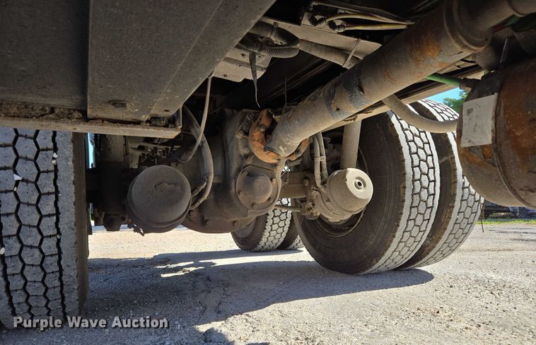 image for item DY0424 2007 Sterling L-Line dump truck