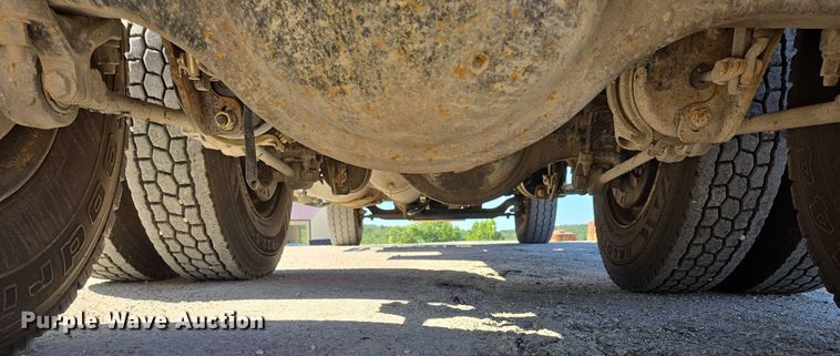 image for item DY0424 2007 Sterling L-Line dump truck