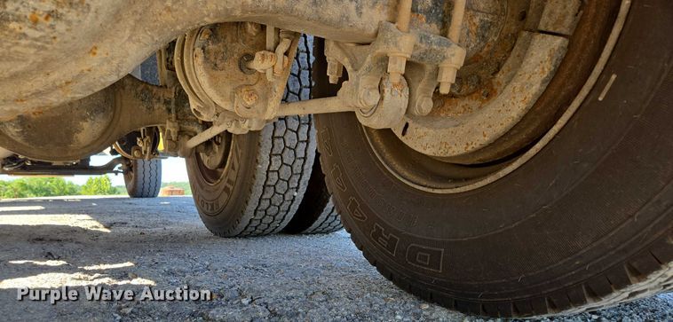 image for item DY0424 2007 Sterling L-Line dump truck