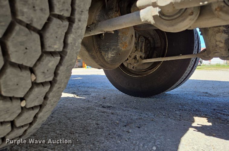 image for item DY0424 2007 Sterling L-Line dump truck