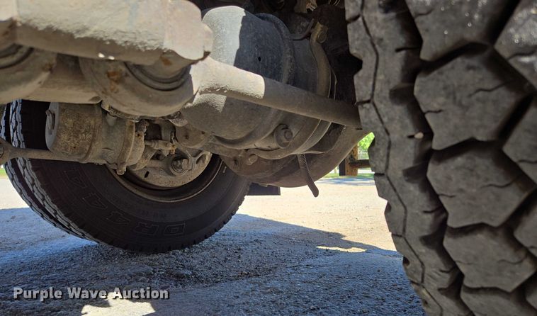 image for item DY0424 2007 Sterling L-Line dump truck