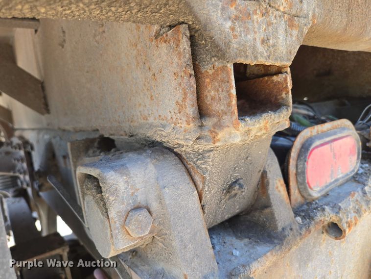 image for item DY0424 2007 Sterling L-Line dump truck