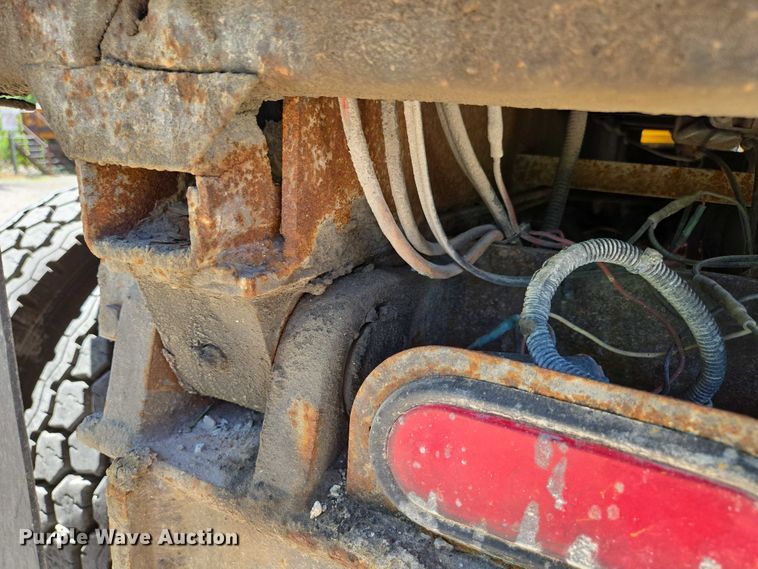 image for item DY0424 2007 Sterling L-Line dump truck