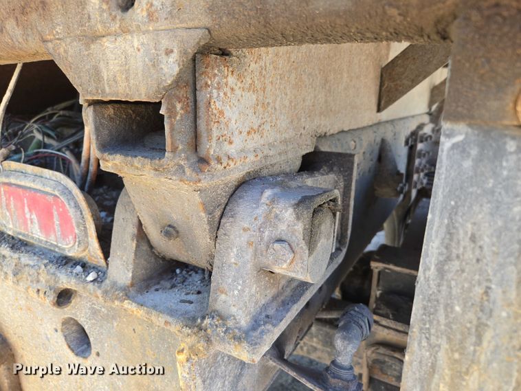 image for item DY0424 2007 Sterling L-Line dump truck