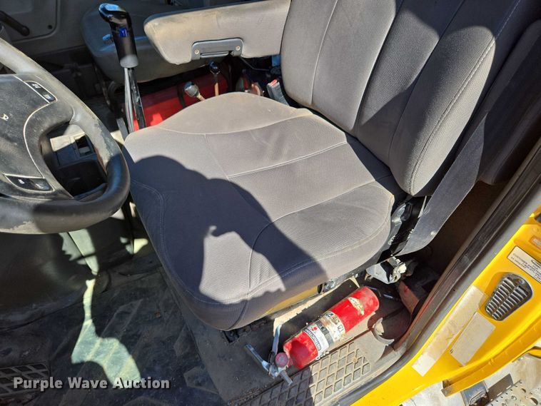 image for item DY0424 2007 Sterling L-Line dump truck